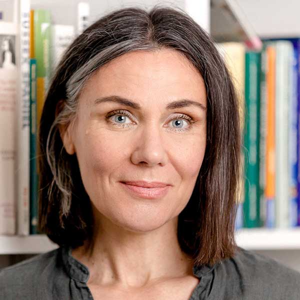 Dr. Anna Laukner